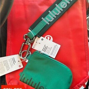 Lululemon Green Key & Card Holder